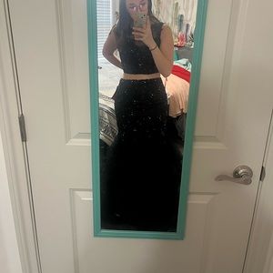 Black two piece dress! BEAUTIFUL ruffling at the bottom! Never been wore!